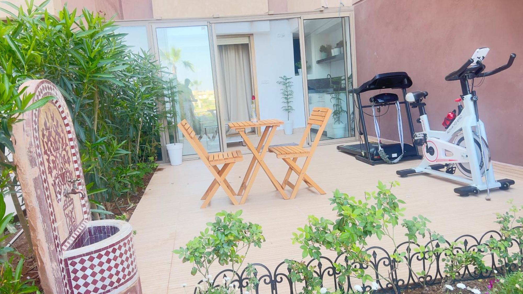 Appartement De Luxe Avec Jardin Vue Sur La Piscine Golf Securise 24H Sur 24 A 5 Minutes De L Aeroport 마라케시 외부 사진