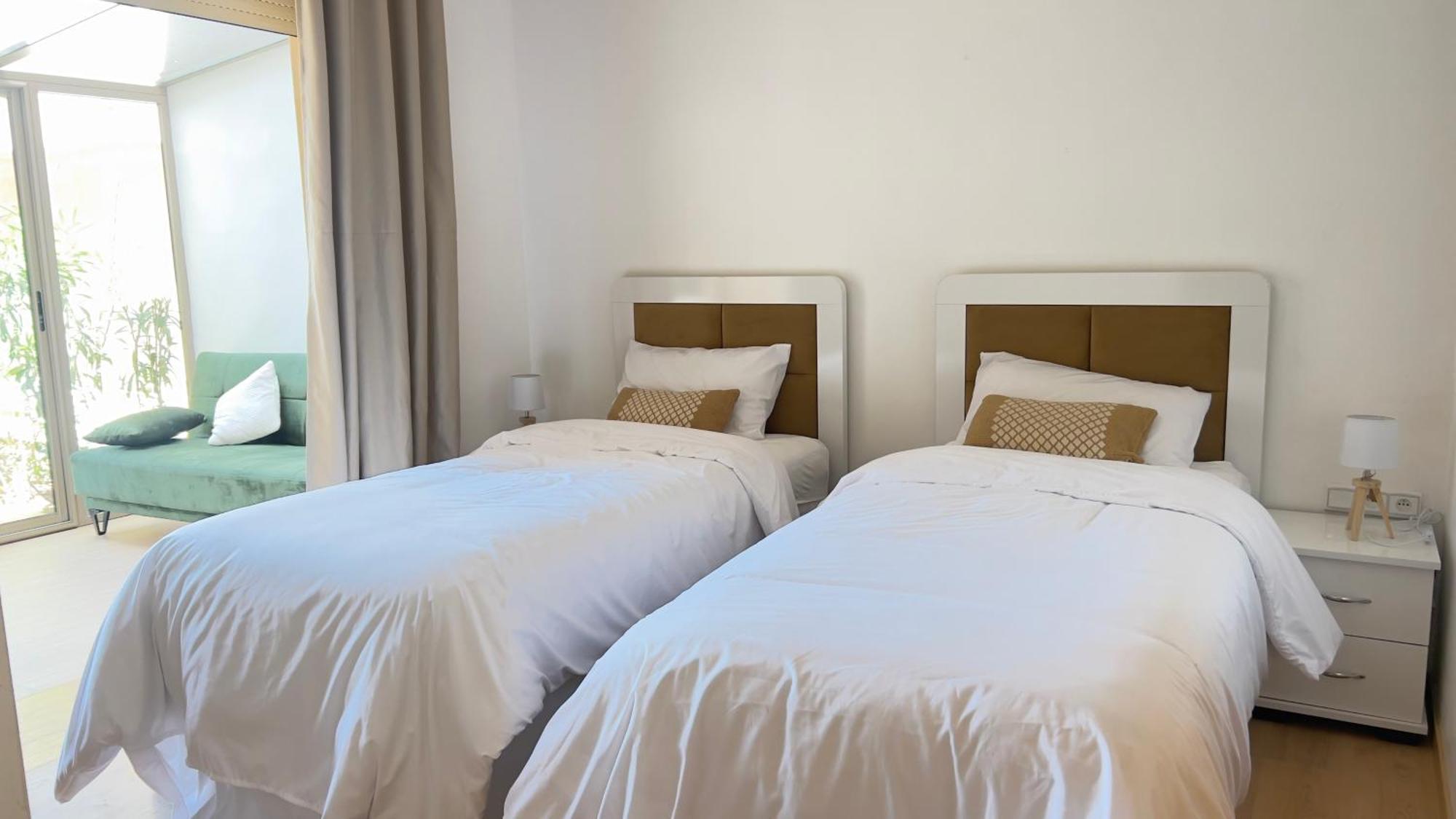 Appartement De Luxe Avec Jardin Vue Sur La Piscine Golf Securise 24H Sur 24 A 5 Minutes De L Aeroport 마라케시 외부 사진