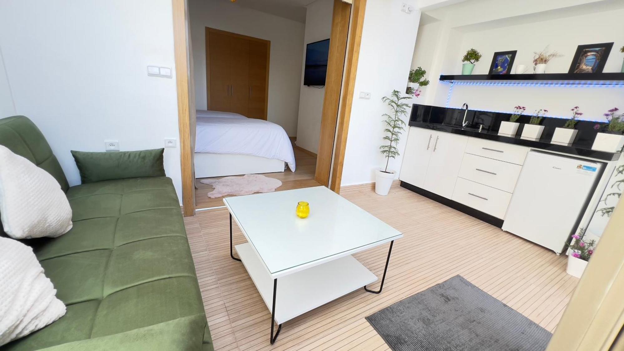 Appartement De Luxe Avec Jardin Vue Sur La Piscine Golf Securise 24H Sur 24 A 5 Minutes De L Aeroport 마라케시 외부 사진