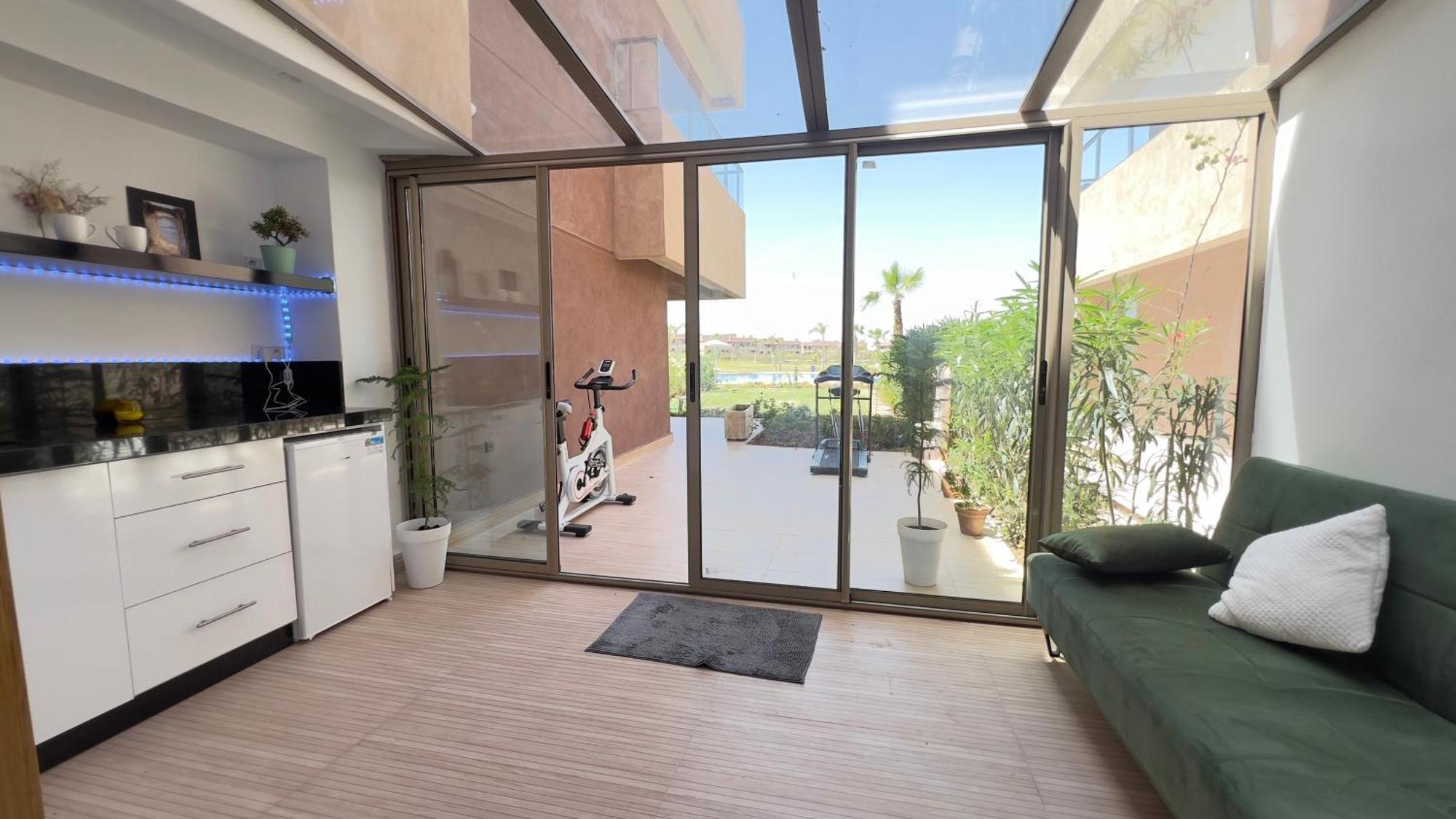 Appartement De Luxe Avec Jardin Vue Sur La Piscine Golf Securise 24H Sur 24 A 5 Minutes De L Aeroport 마라케시 외부 사진