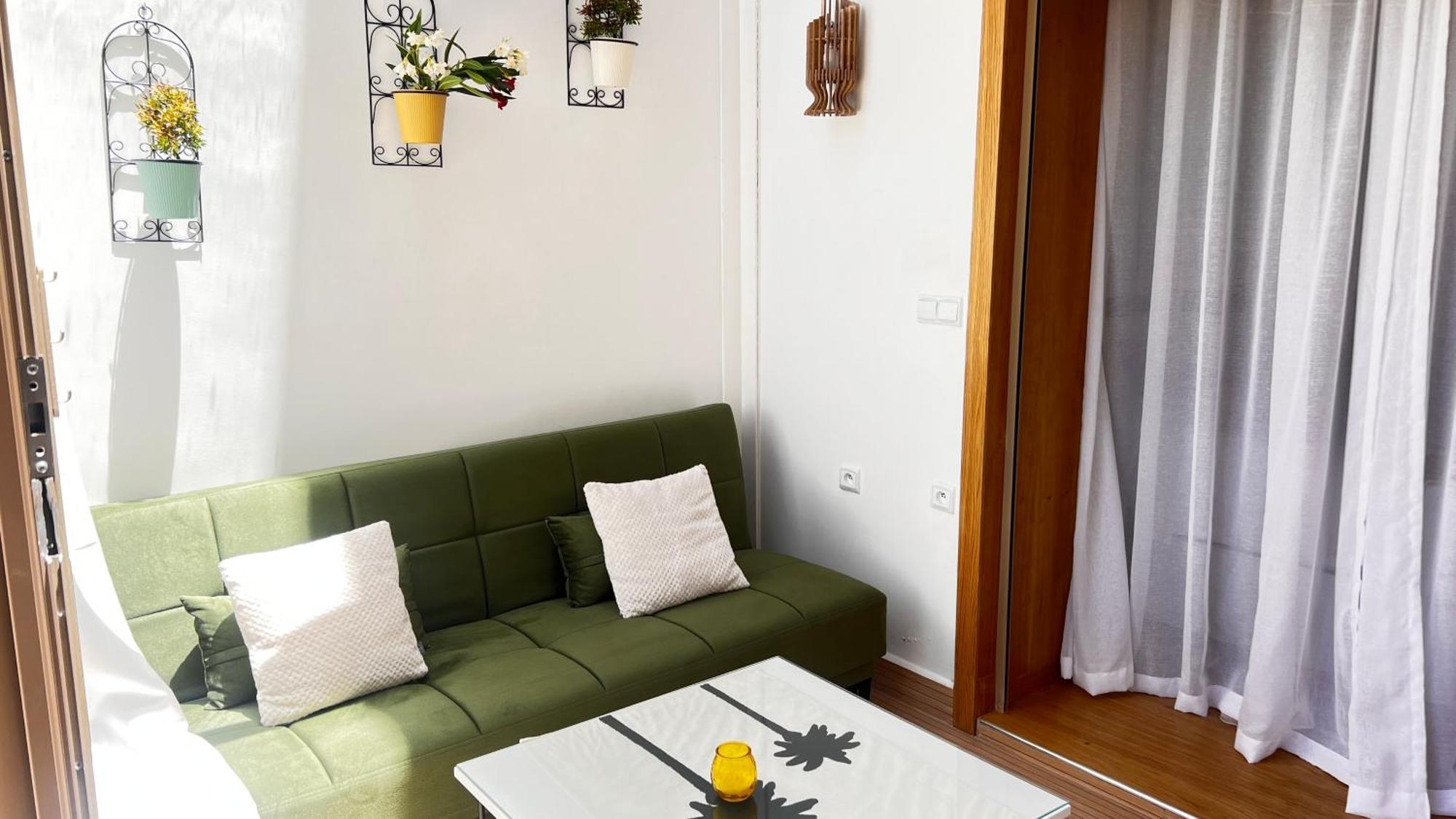 Appartement De Luxe Avec Jardin Vue Sur La Piscine Golf Securise 24H Sur 24 A 5 Minutes De L Aeroport 마라케시 외부 사진