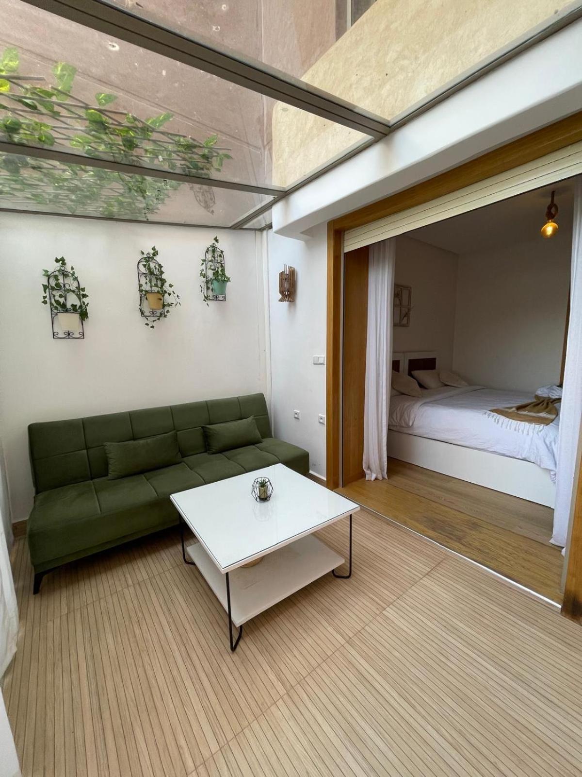 Appartement De Luxe Avec Jardin Vue Sur La Piscine Golf Securise 24H Sur 24 A 5 Minutes De L Aeroport 마라케시 외부 사진